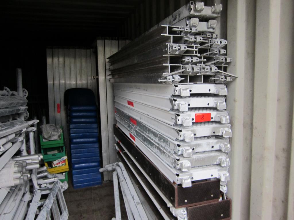 20 ft Seecontainer mit Inhalt (Tribüne aus Aluminium) 